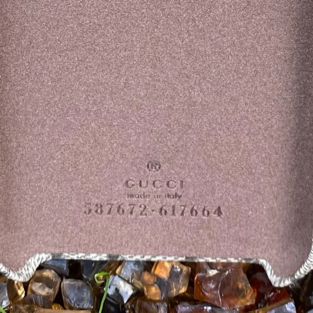 Gucci Authentic Brown Logo iPhone X/XSCase Cover w/Logo Charm. New in Box (NIB)